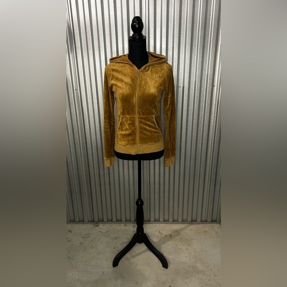 Juicy Couture Jackets & Blazers - Women’s Juicy Couture Tan Velour Cotton Long Sleeve Jacket Designer Size Large